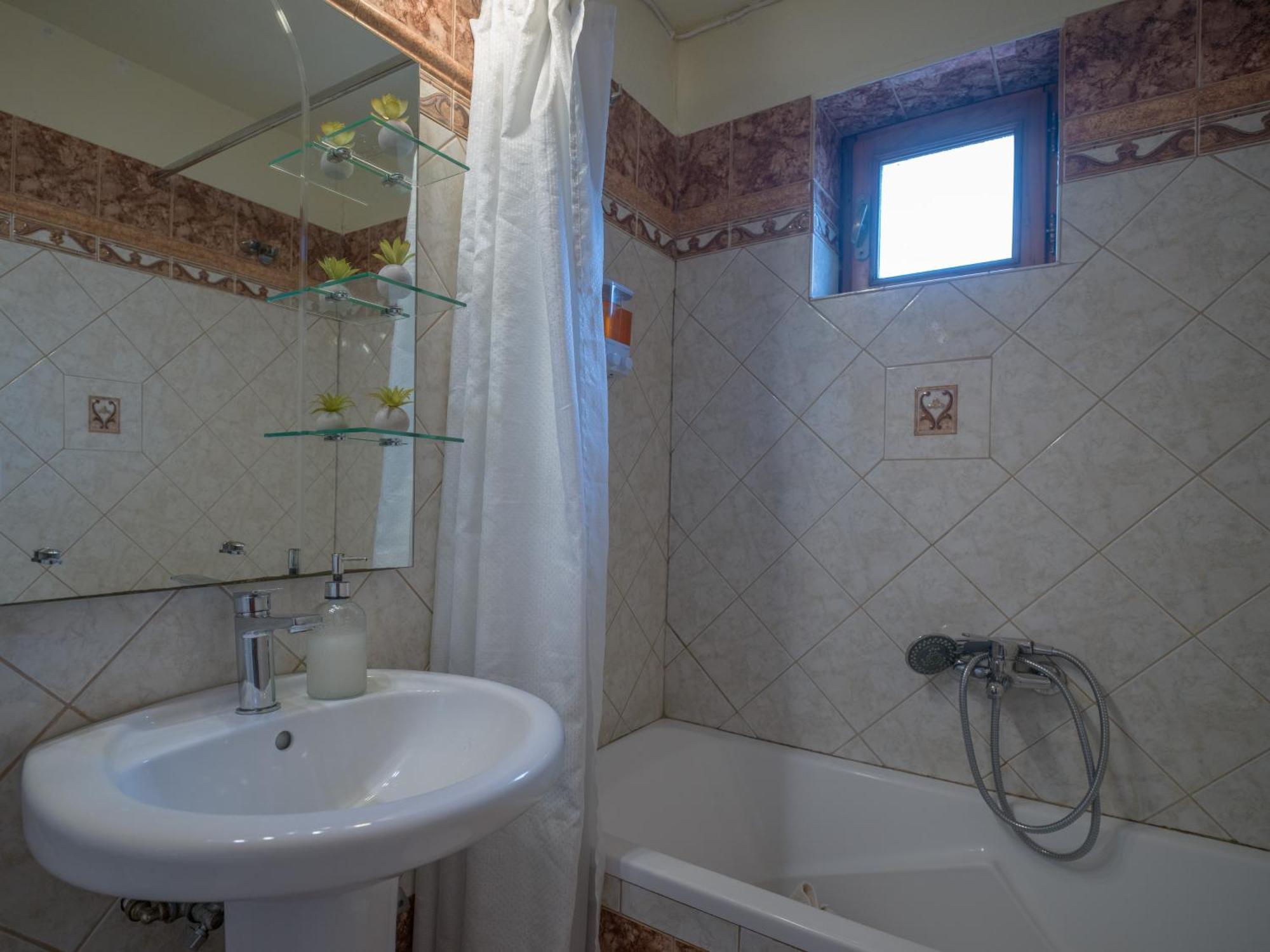 פלורינה Prespes Lake View Family Apartment מראה חיצוני תמונה